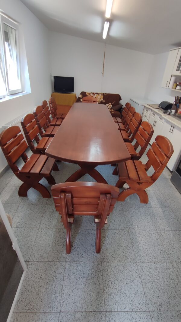 Mobilier de grădină din lemn masiv, set masă și 12 scaune - imagine 4